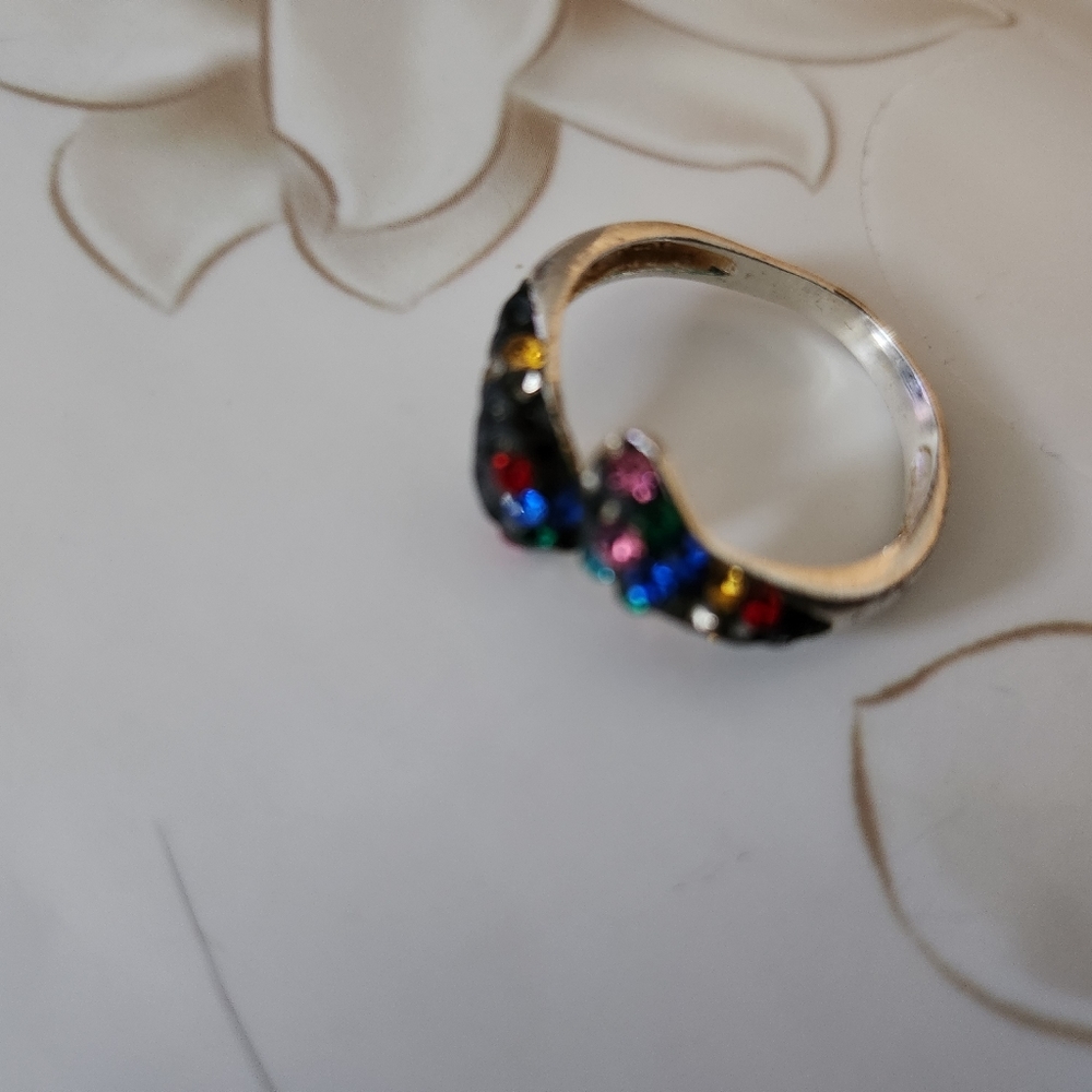 Ring - Picture 3 of 6